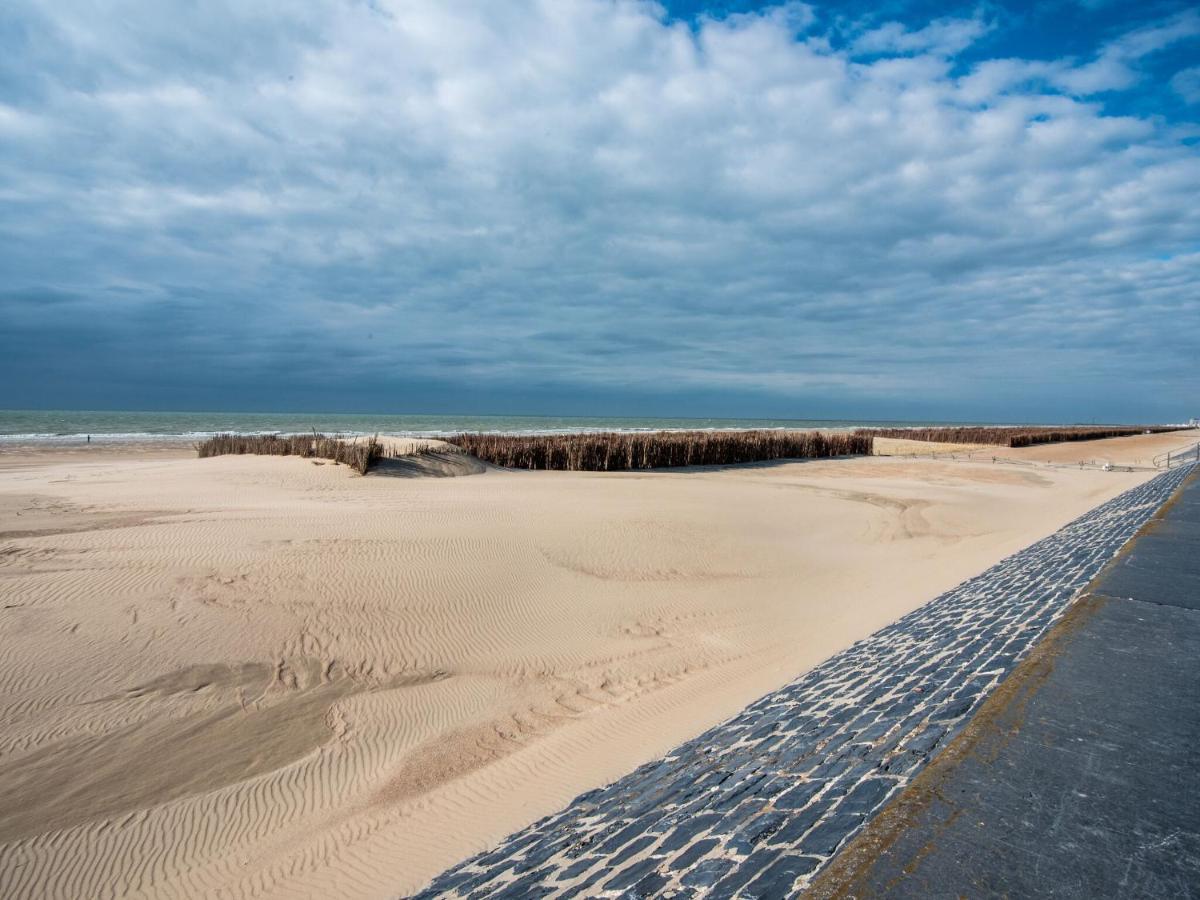 Contemporary In With Balcony * Ostend